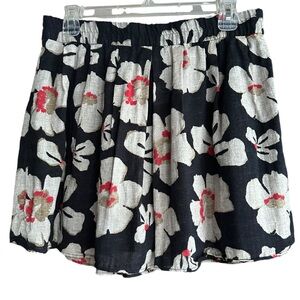 Gap Floral Mini Skirt | Black & White with Red Accents | Size Small
